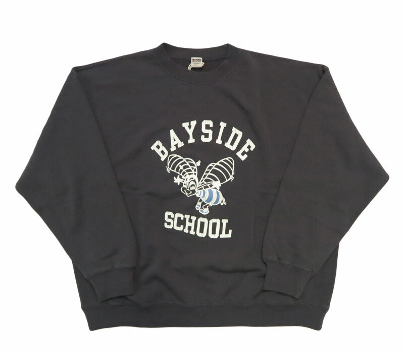 บาร์นส์ BARNS เสื้อสเวตเตอร์คอกลมแขนยาวน้ำหนักกลางพิมพ์ลาย "BAYSIDE SCHOOL" BR-26199 【คอลเลกชันฤดูใบไม้ผลิ/ฤดูร้อน 2026】