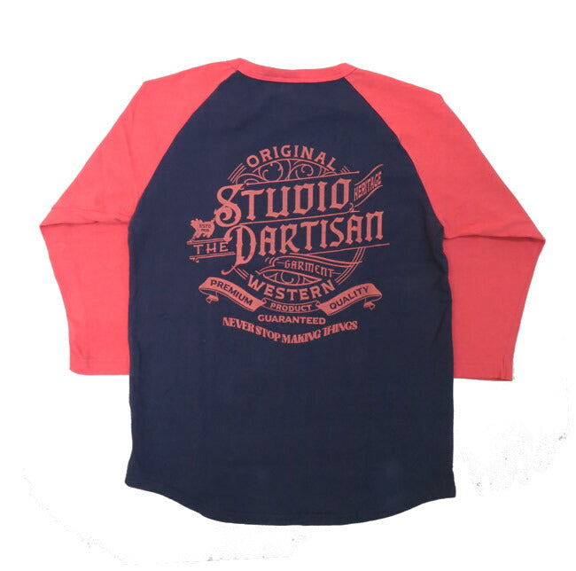 ดัลชิซาน STUDIO D'ARTISAN เสื้อยืดแขนยาว 7 ส่วนตัดกลม ลายพิมพ์ "STUDIO DARTISAN" 8162B