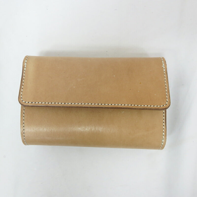 อาร์ตบราวน์ ART BROWN กระเป๋าสตางค์พับสามทบ หนังแท้ หนังสัด U.K. Saddle Leather EAW00056AB