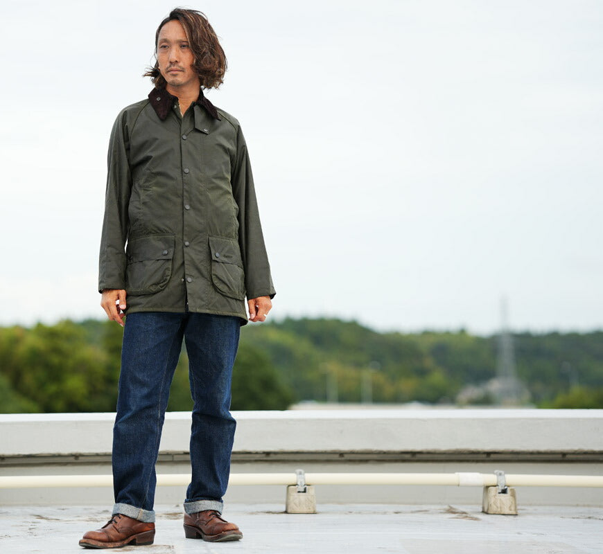 Barbour バブアー BEAUFORT Wachsbaumwolljacke Regular Fit MWX0017