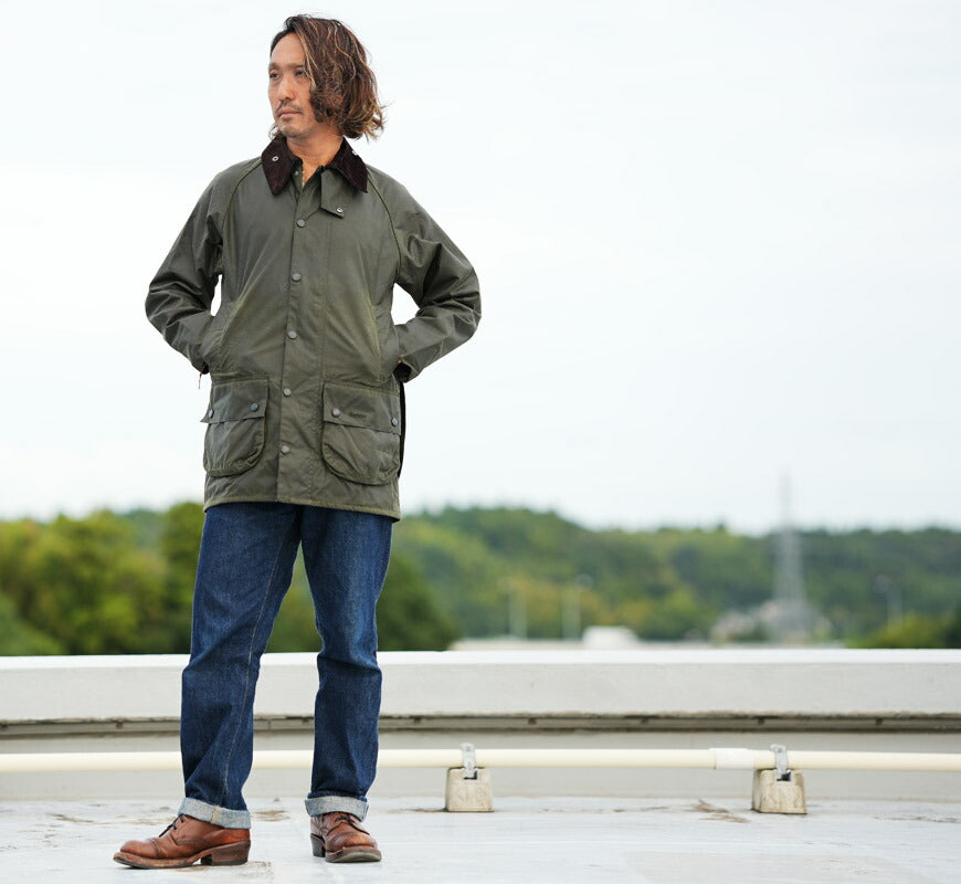 Barbour バブアー BEAUFORT Wachsbaumwolljacke Regular Fit MWX0017