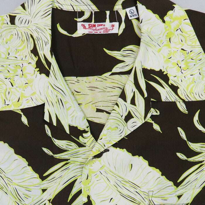 サンサーフ SUN SURF เสื้อฮาวายแขนสั้นผ้าเรยอนซาตินลาย "ISLAND PINEAPPLE" HALE HAWAII, ROYAL HAWAIIAN SS39413