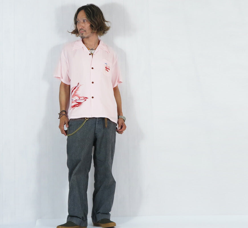 サンサーフ SUN SURF เสื้ออะโลฮาแขนสั้นผ้าเรยอนฮาบุตาเอะ “WATER SKIING” SS39630 【คอลเลกชันฤดูใบไม้ผลิ/ฤดูร้อน 2026】