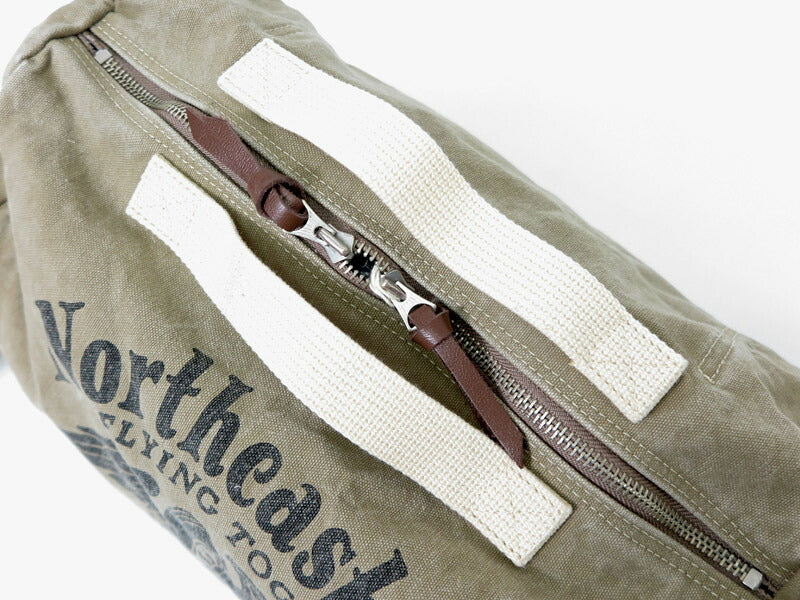 ทอยส์แมคคอย TOYS McCOY กระเป๋าสะพายผ้าฝ้ายแคนวาส HANDLE BAR BAG "BECK NORTHEASTER" TMA2530