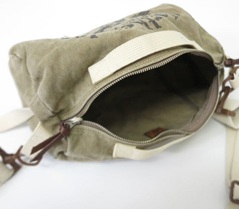 ทอยส์แมคคอย TOYS McCOY กระเป๋าสะพายผ้าฝ้ายแคนวาส HANDLE BAR BAG "BECK NORTHEASTER" TMA2530