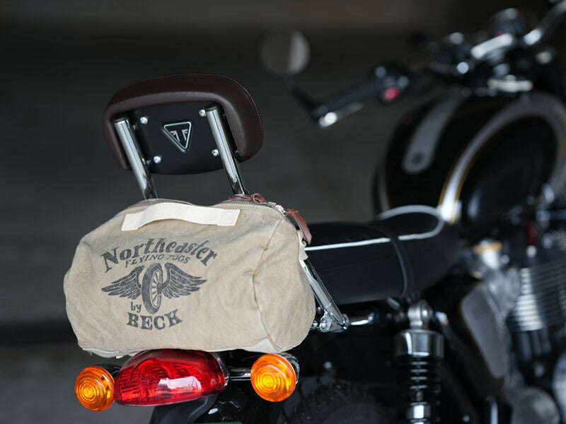 ทอยส์แมคคอย TOYS McCOY กระเป๋าสะพายผ้าฝ้ายแคนวาส HANDLE BAR BAG "BECK NORTHEASTER" TMA2530