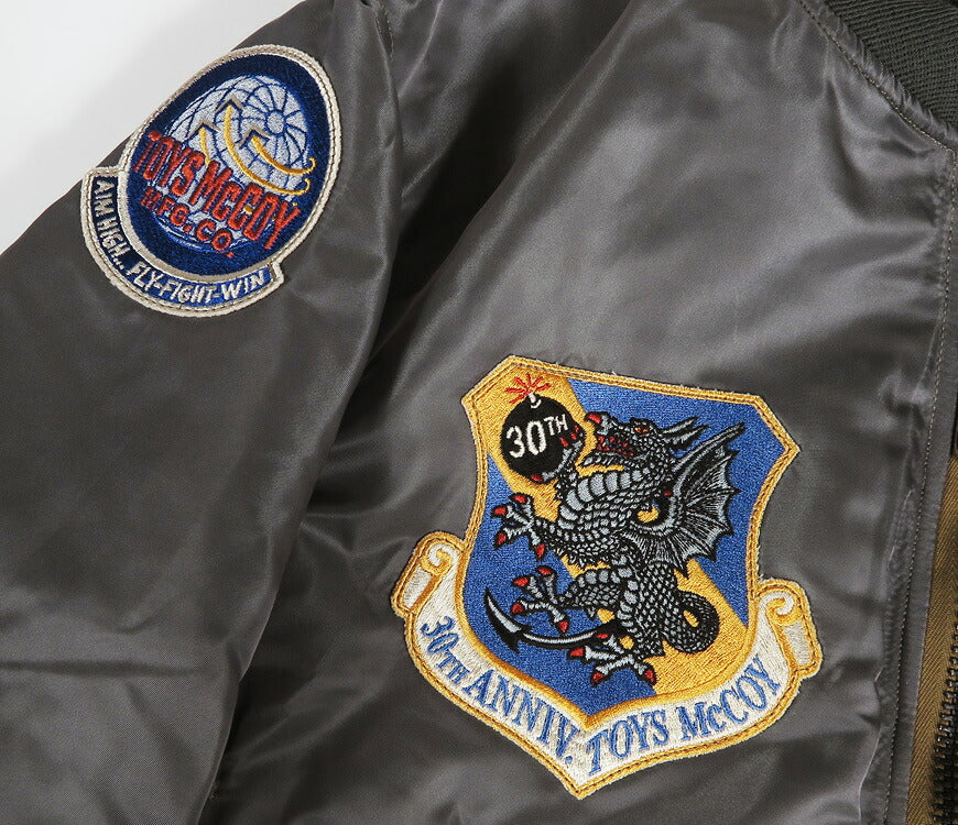 トイズマッコイ TOYS McCOY フライトジャケット 30周年記念モデル MA-1 アルバートターナー社 ALBERT TURNER MIL-J-8279A 30TH ANNIVERSAR TMJ2620 【2026年秋冬新作】