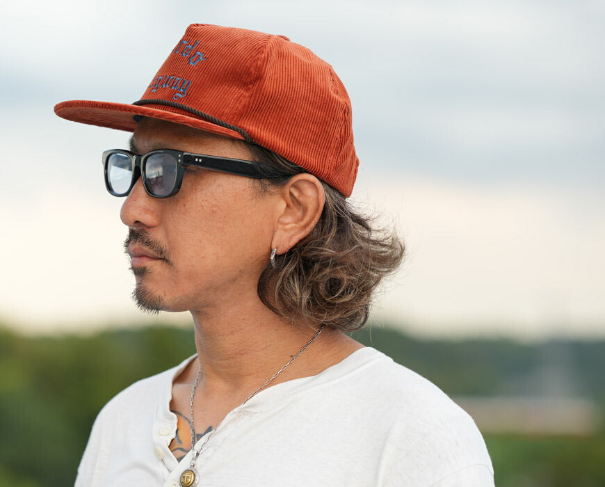 WEIRDO ウィアード Gorra trucker de pana DRAGWAY Gorra GLADHAND WRD53G01